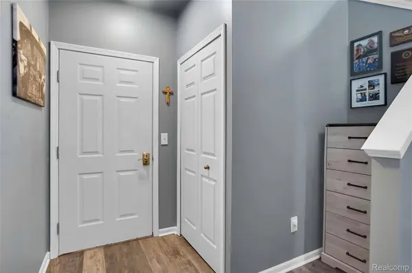 3346 Kneeland CIR, Howell, MI 48843