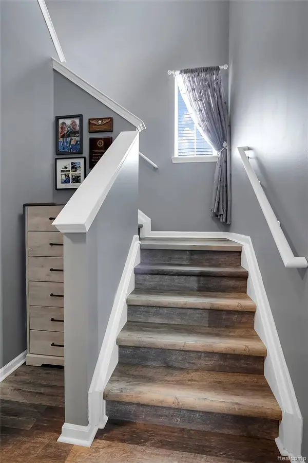 3346 Kneeland CIR, Howell, MI 48843