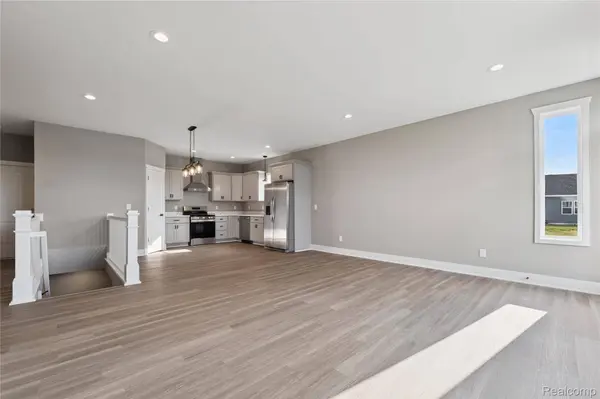 2315 Gilder DR, Howell, MI 48843