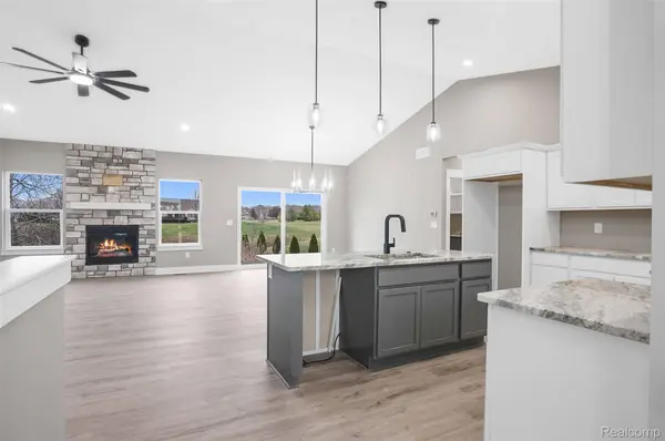 8451 Woodridge DR, Davison Township, MI 48423