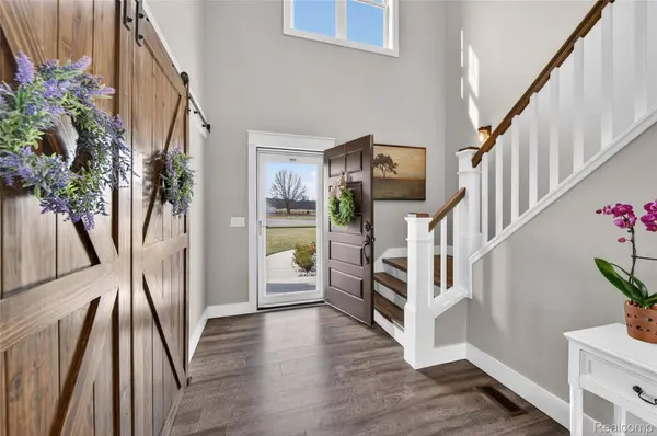5360 Stone Garden DR, Marion Township, MI 48843