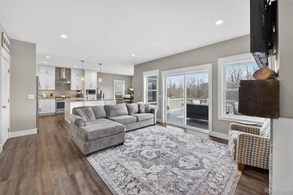 5360 Stone Garden DR, Marion Township, MI 48843