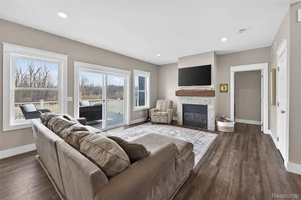 5360 Stone Garden DR, Marion Township, MI 48843