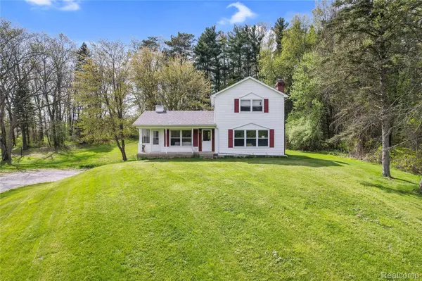 2300 Old Plank RD, Milford Charter Township, MI 48381