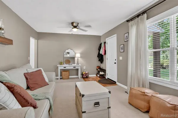 5045 Culver RD, Brighton Township, MI 48114