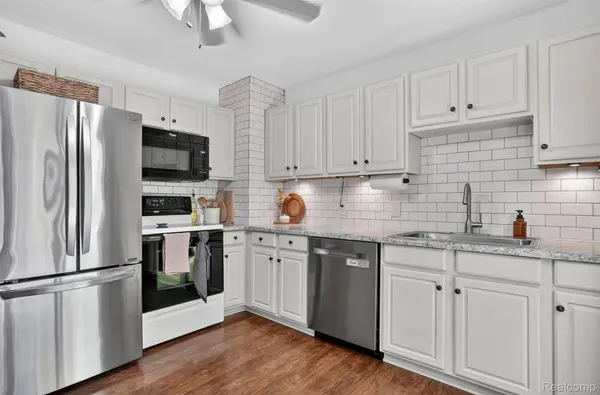 5045 Culver RD, Brighton Township, MI 48114