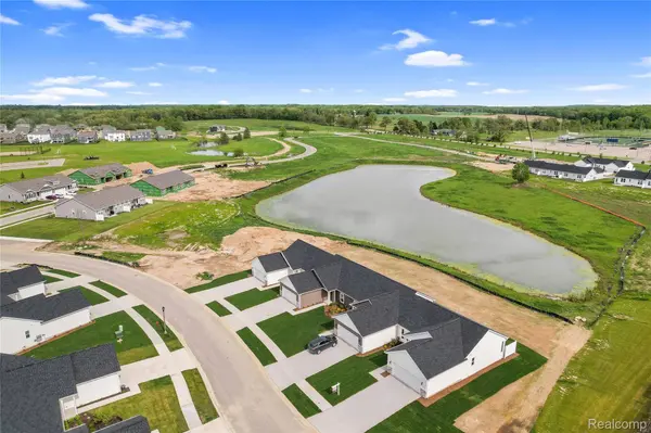 2255 Gilder DR, Marion Township, MI 48843