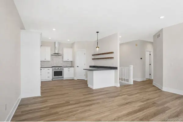 2331 Gilder DR, Marion Township, MI 48843