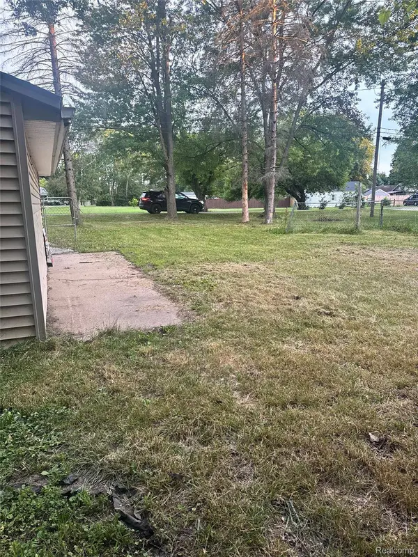 1625 Melinda ST, Caledonia Charter Township, MI 48867