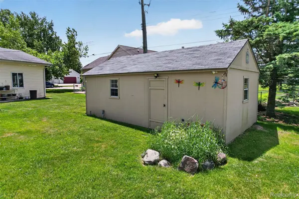 310 Browning DR, Howell, MI 48843