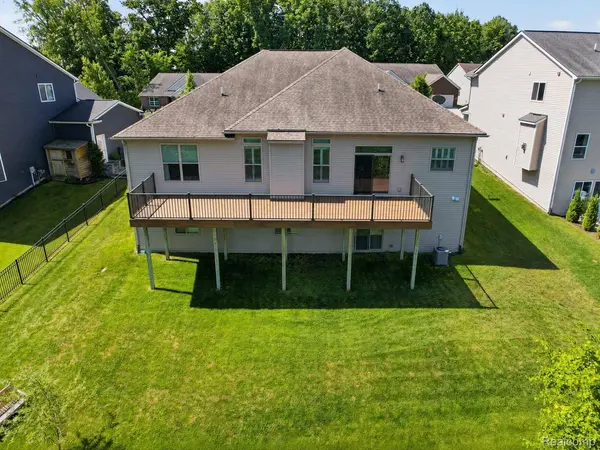 1330 Secretariat WAY, Oceola Township, MI 48843
