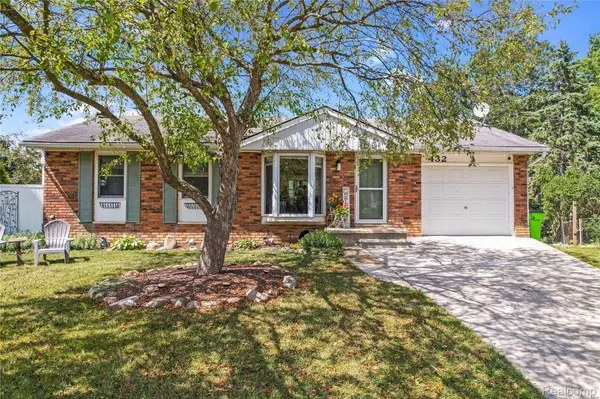432 Lyon CT