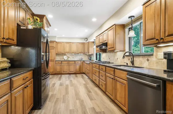 3652 Mount Vernon CT, Highland Charter Township, MI 48356