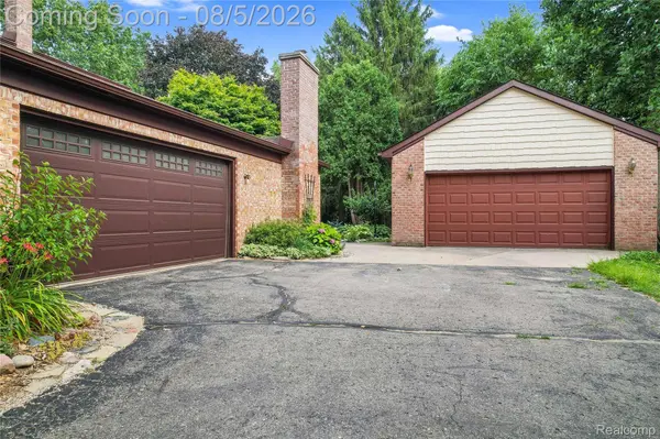 3652 Mount Vernon CT, Highland Charter Township, MI 48356