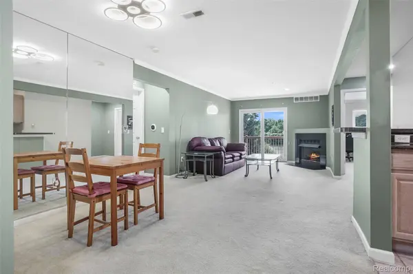 862 Amanda LN, Pontiac, MI 48340