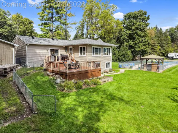 9205 Warner RD, Woodhull Township, MI 48840