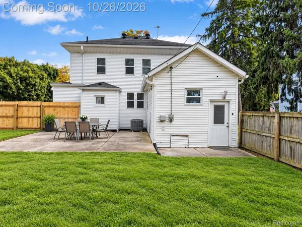 510 S Michigan AVE, Howell, MI 48843