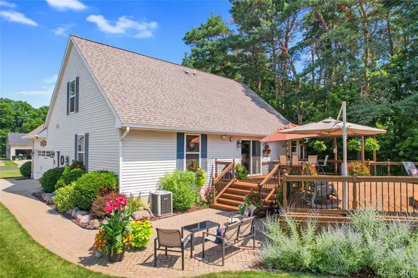 8351 Rustic TRL, Argentine, MI 48451