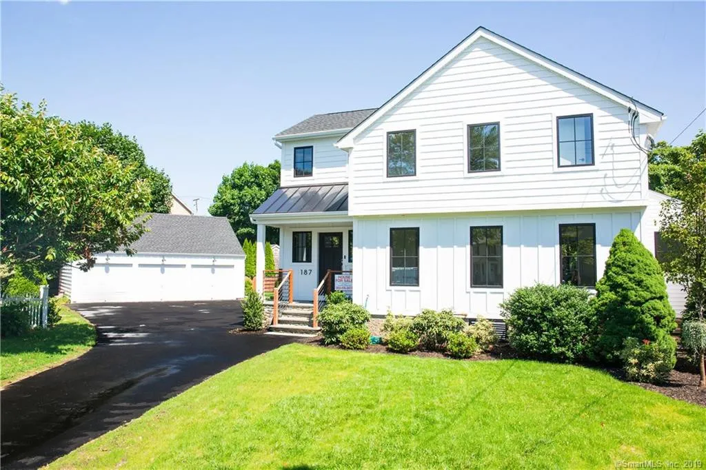 187 Catherine Ter, Fairfield, CT 06824-6405