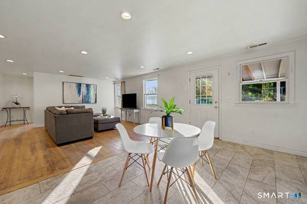 5 Rocky Hill Road, Trumbull, CT 06611