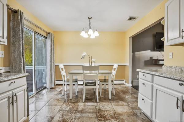 25 Tuxedo Avenue, Shelton, CT 06484