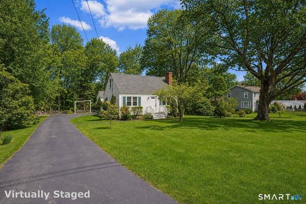 32 Crescent Drive, Easton, CT 06612
