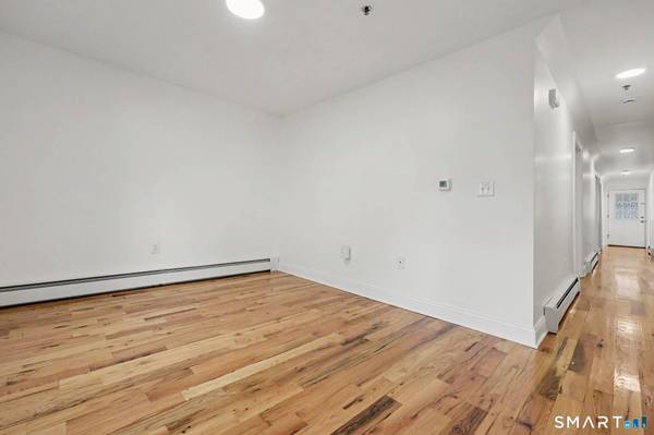 863-865 Brewster Street, Bridgeport, CT 06605