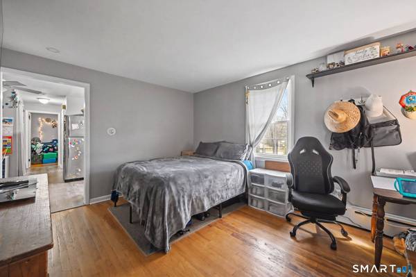 39-45 Circular Avenue, Bridgeport, CT 06605