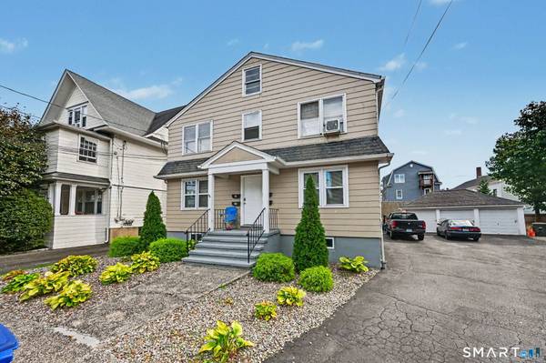 39-45 Circular Avenue, Bridgeport, CT 06605