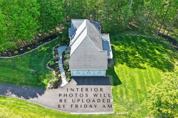 18 Frans Way, Shelton, CT 06484