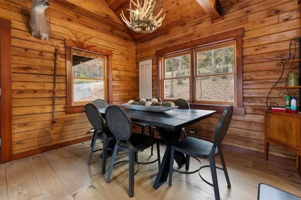 19156 Pinecrest Trl, Rogers, AR 72756