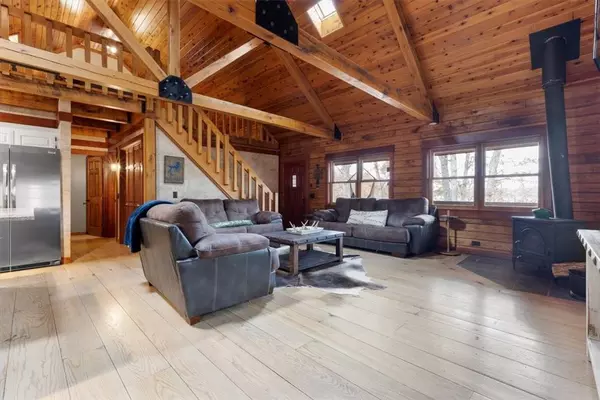 19156 Pinecrest Trl, Rogers, AR 72756