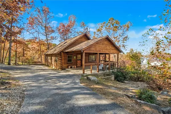 19156 Pinecrest Trl, Rogers, AR 72756