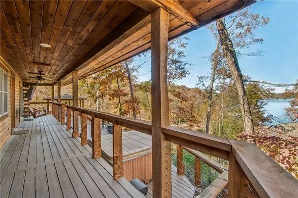 19156 Pinecrest Trl, Rogers, AR 72756