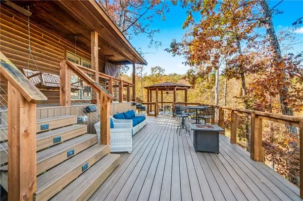 19156 Pinecrest Trl, Rogers, AR 72756