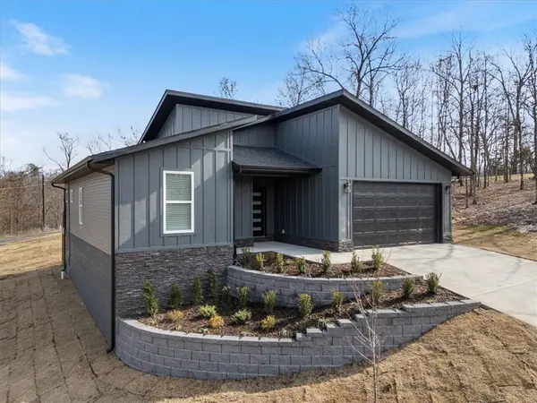 37 Haddington Dr, Bella Vista, AR 72715