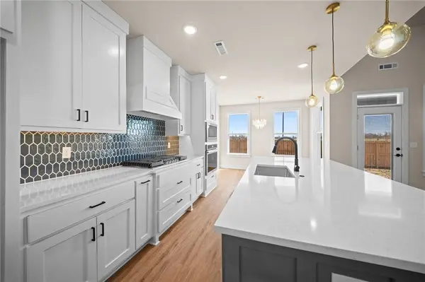 1840 Momi St, Centerton, AR 72719