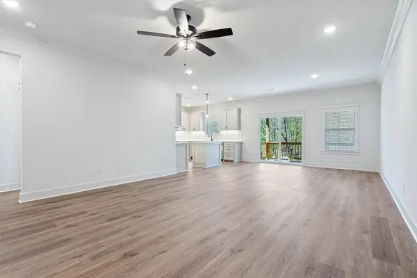 8 Roxburgh Ln, Bella Vista, AR 72715