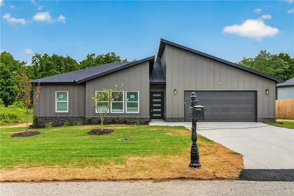 13 Taransay Dr, Bella Vista, AR 72715