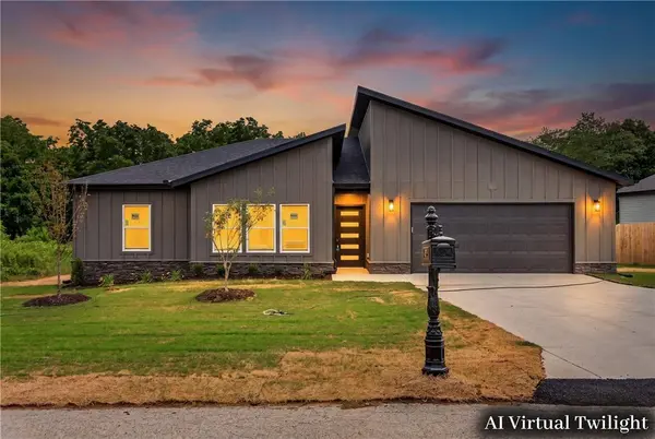13 Taransay Dr, Bella Vista, AR 72715
