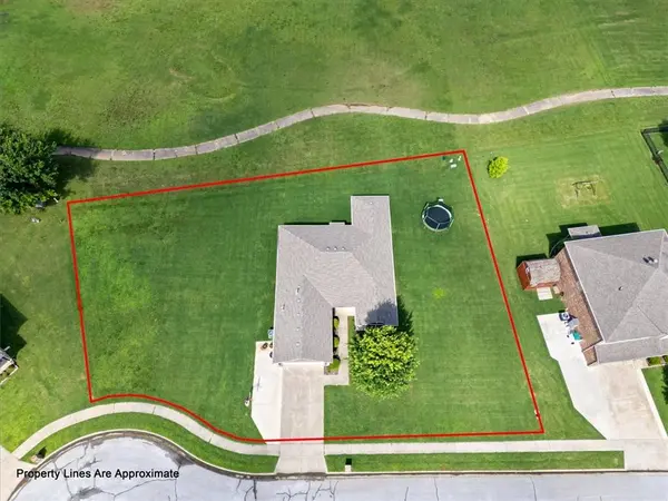 11741 Creek Ln, Farmington, AR 72730