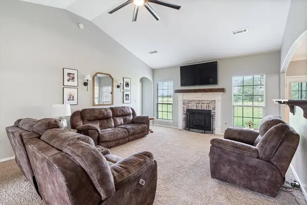 11741 Creek Ln, Farmington, AR 72730