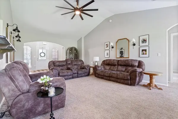11741 Creek Ln, Farmington, AR 72730