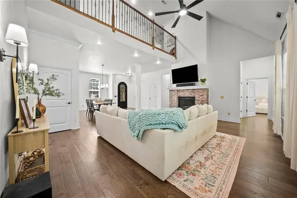 207 N Angel Falls Ln, Springdale, AR 72762