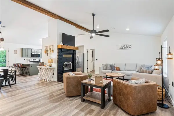 19166 Pinecrest Trl, Rogers, AR 72756