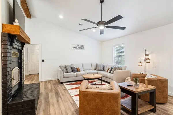 19166 Pinecrest Trl, Rogers, AR 72756