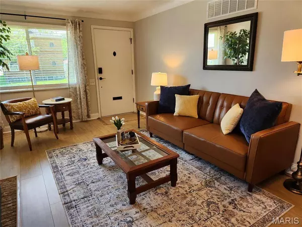 5001 Parker AVE, St Louis, MO 63139