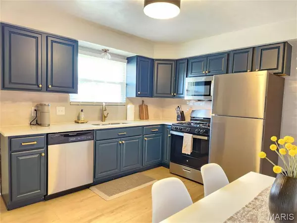 5001 Parker AVE, St Louis, MO 63139