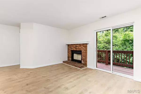 2419 Sandalwood Creek CT #D, Wildwood, MO 63038