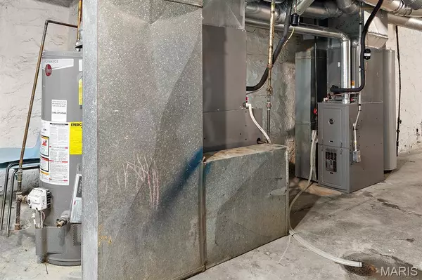 6146 Morganford RD, St Louis, MO 63116